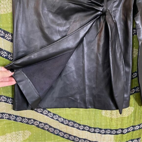 NWT Jason Wu Black Faux Leather Wrap Mini Skirt Size Small - Picture 6 of 16
